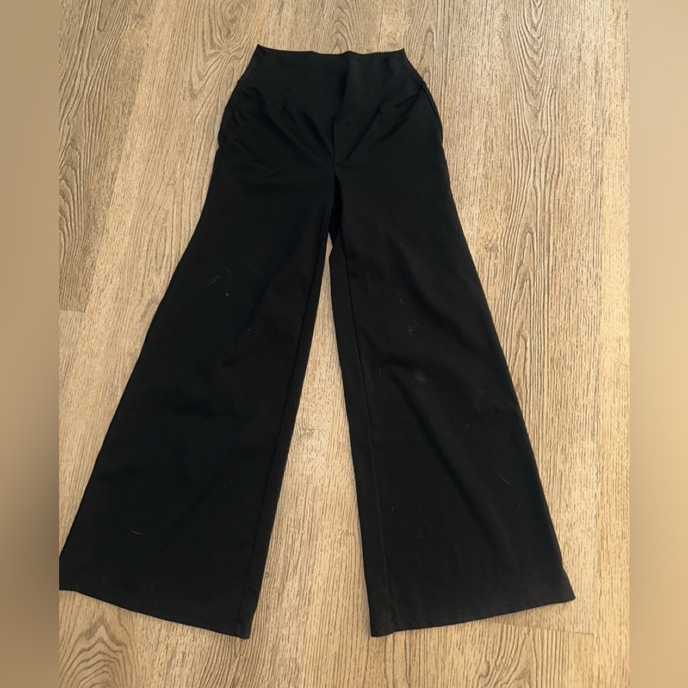 HALARA Black Wide-Leg Pants